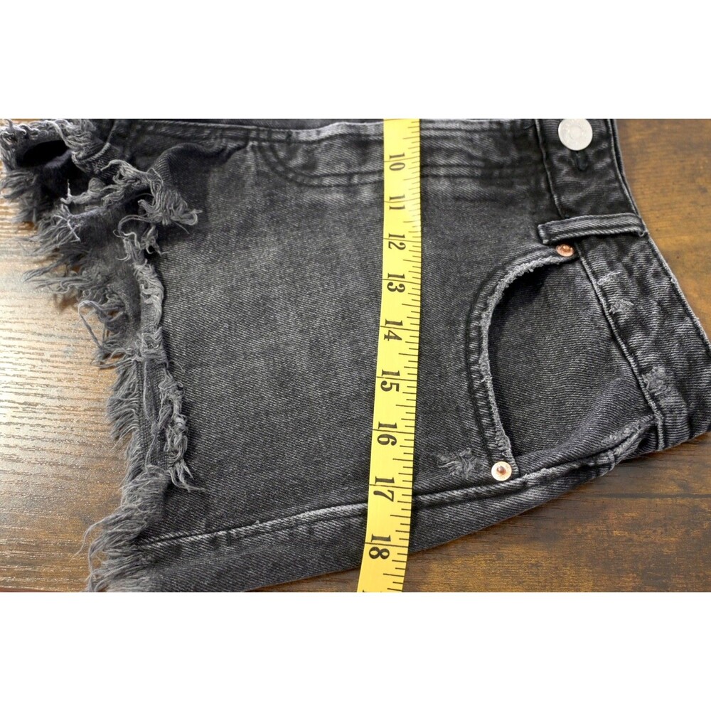 ZARA Black Denim Shorts Women’s US 4 Distressed Raw Hem High Rise Cut Off Jeans - Picture 3 of 9
